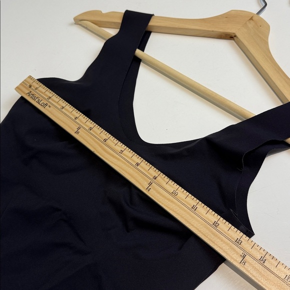 Knix Black Tank Top Size Small - Picture 4 of 5